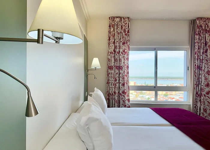 Hotell Guadalquivir 4*