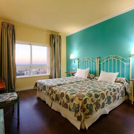 Hotel Guadalquivir 4*